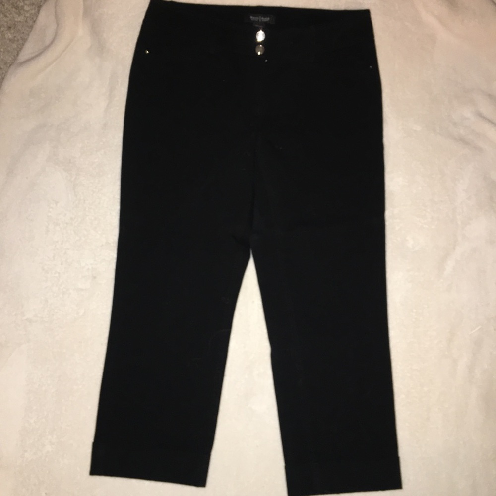 White House Black Market Capris